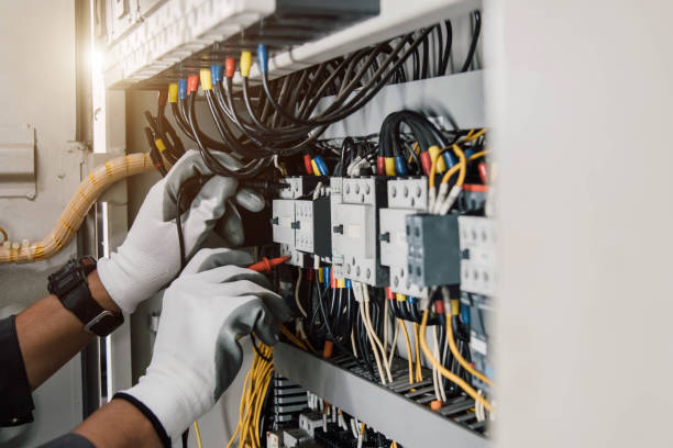 Best Circuit Breaker Repair  in Woodsville, NH